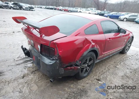 2009 Ford Mustang V6/V6 Premium z USA, uszkodzony, nr VIN 1ZVHT80N595104310